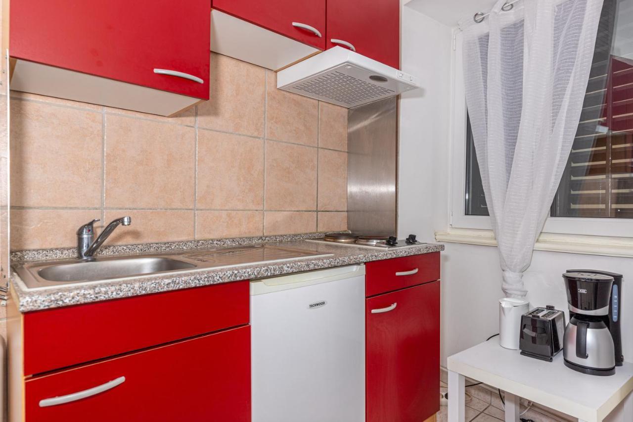 Apartmani Gabrijela ツリクヴェニツァ エクステリア 写真