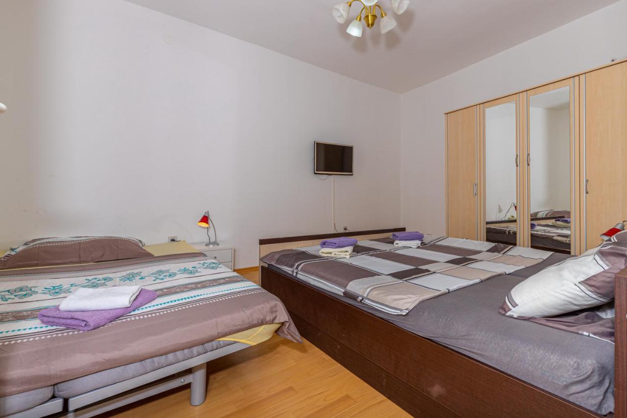 Apartmani Gabrijela ツリクヴェニツァ エクステリア 写真