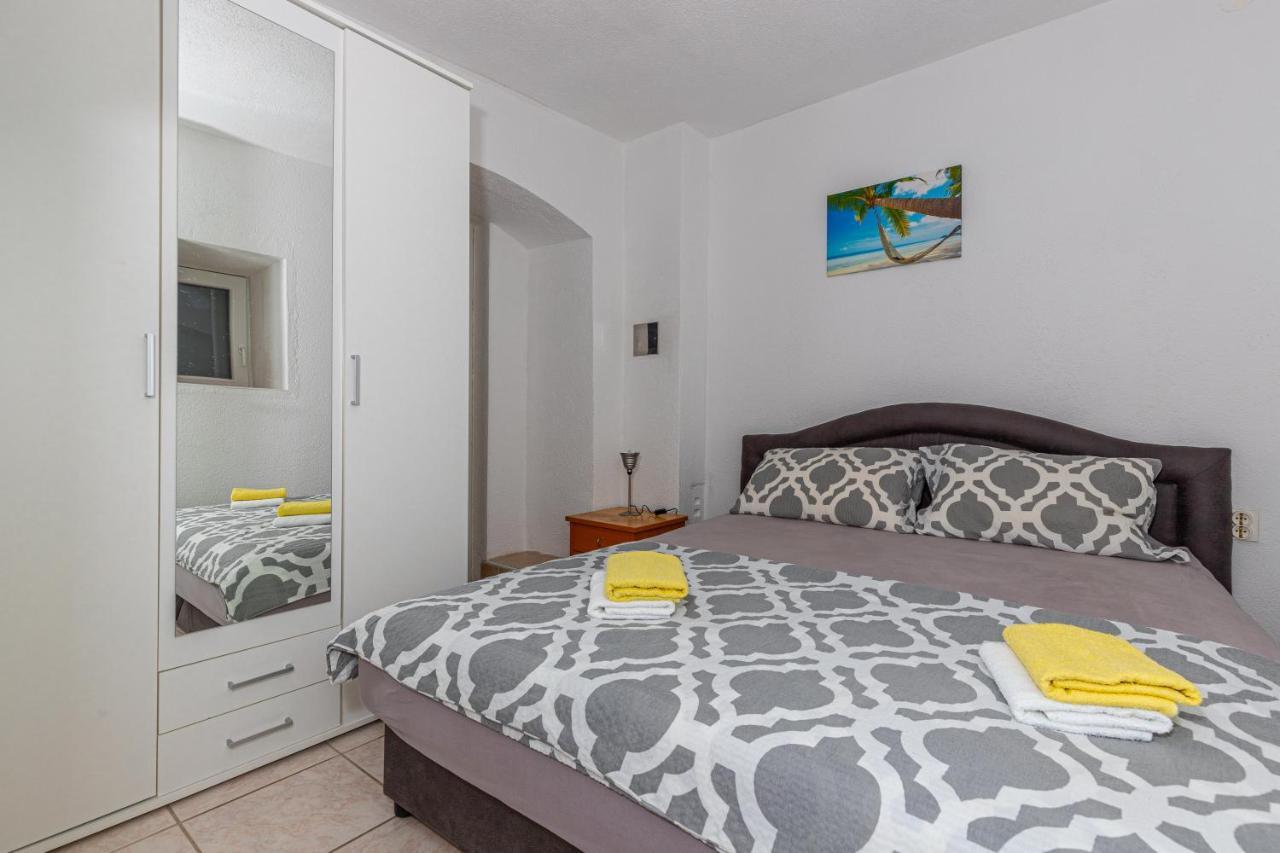Apartmani Gabrijela ツリクヴェニツァ エクステリア 写真
