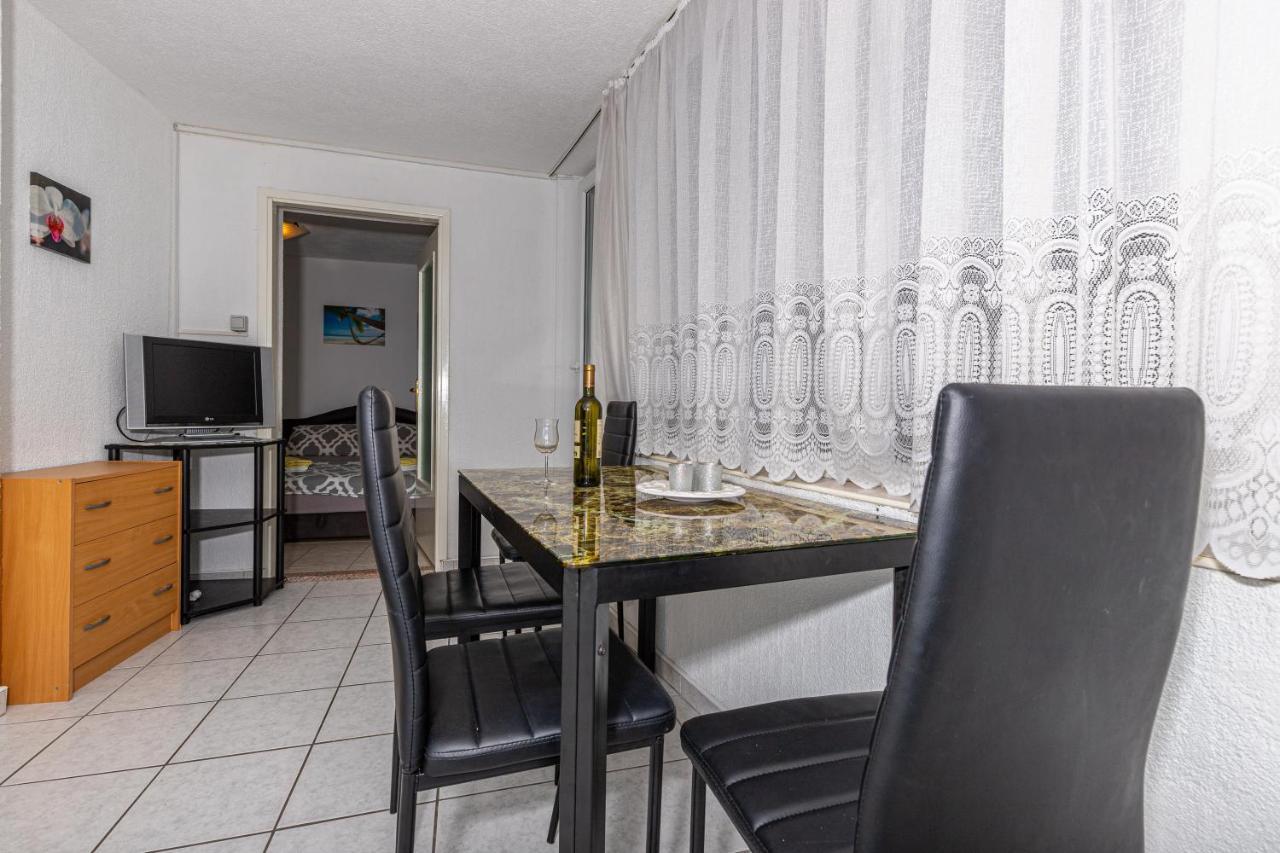 Apartmani Gabrijela ツリクヴェニツァ エクステリア 写真