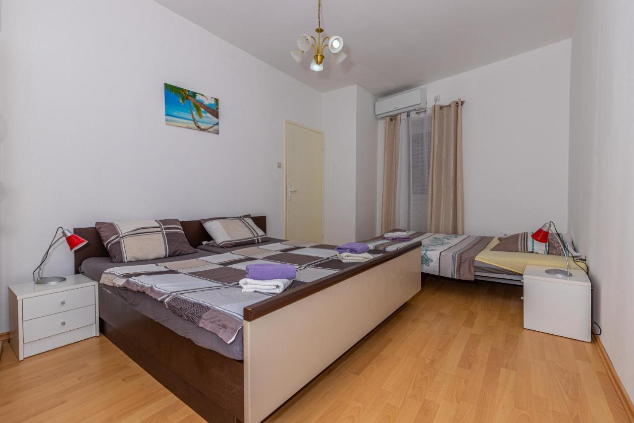 Apartmani Gabrijela ツリクヴェニツァ エクステリア 写真