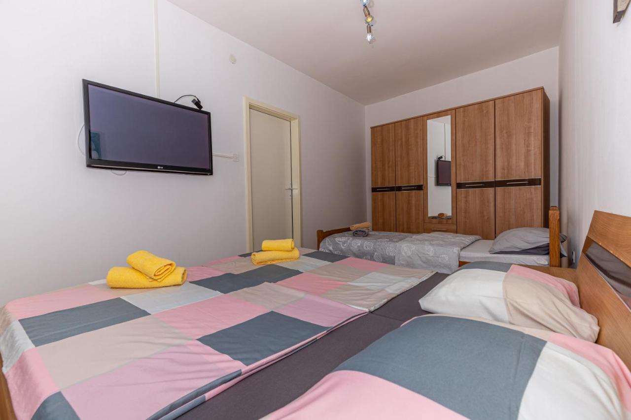 Apartmani Gabrijela ツリクヴェニツァ エクステリア 写真