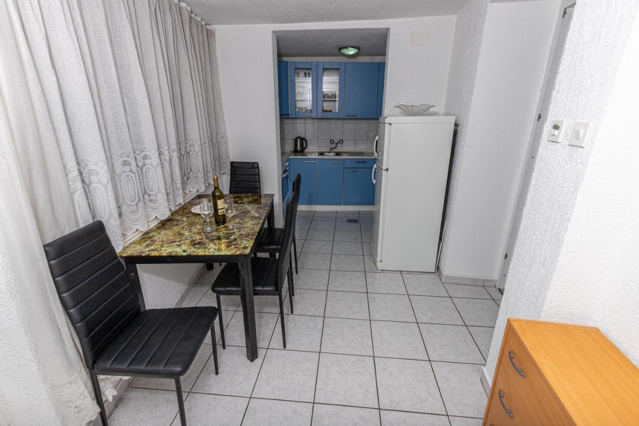 Apartmani Gabrijela ツリクヴェニツァ エクステリア 写真