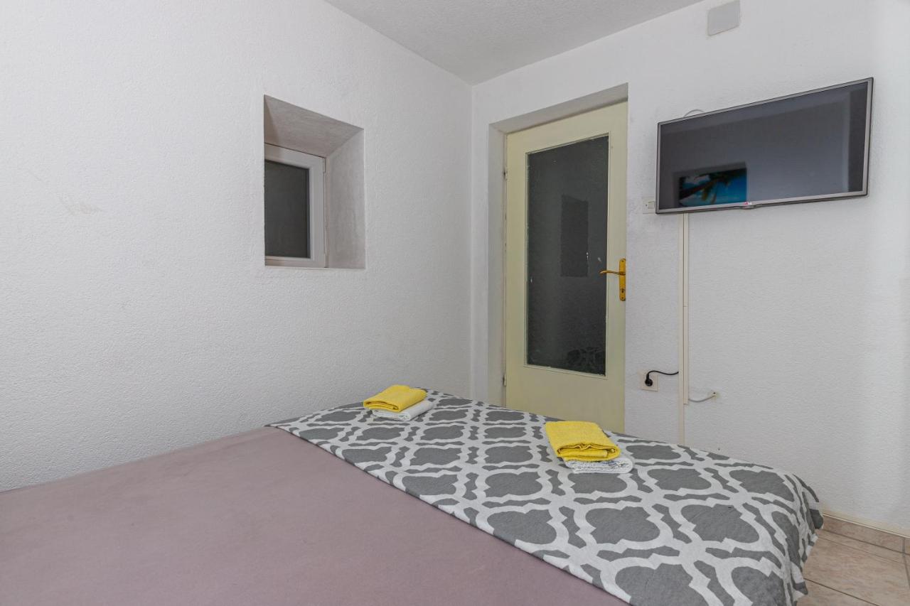 Apartmani Gabrijela ツリクヴェニツァ エクステリア 写真